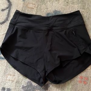 Outdoor Voices Hudson shorts